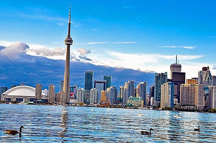 15-top-rated-tourist-attractions-in-canada-3