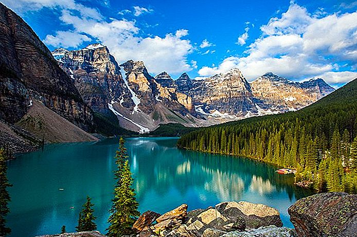 15-top-rated-tourist-attractions-in-canada-2