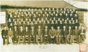 1967년도 백운국민학교 제36회 졸업생.jpg
